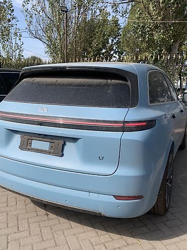 продаю лт: Lixiang L7: 2025 г., 1.5 л, Автомат, Гибрид, Внедорожник — 8