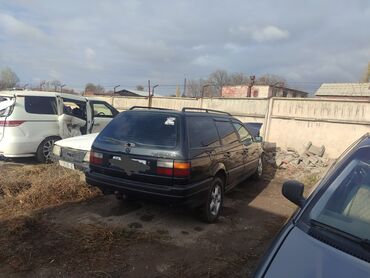 Volkswagen: Volkswagen Passat: 1992 г., 1.8 л, Механика, Бензин, Универсал