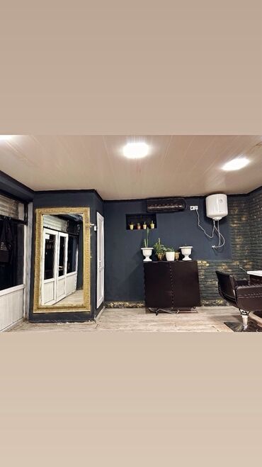 Hazır biznes: 📍 Gənclik metrosu yaxınlığında tam hazır bərbər salonu satılır — 16