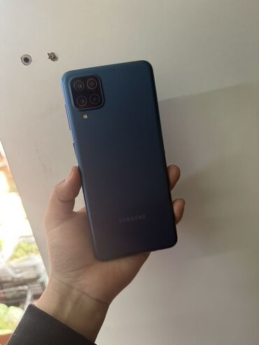 камера видеонаблюдения с передачей на телефон с сим картой: Samsung Galaxy A12, түсү - Көк