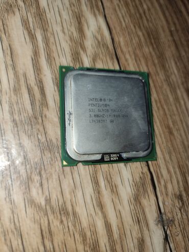 процессоры для серверов socket 1567: Процессор, Б/у, Intel Pentium 4, 4 ядер, Для ПК