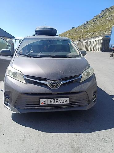 авто ру шины и диски б у: Toyota Sienna: 2018 г., 3.5 л, Автомат, Бензин, Минивэн — 1