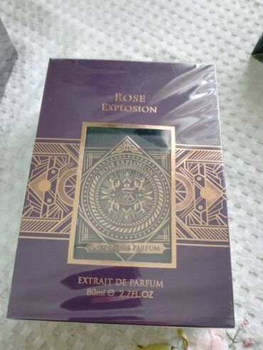 Ətriyyat: Yeni salafanda.
Tam original.
Fragrance World - Rose Explosion