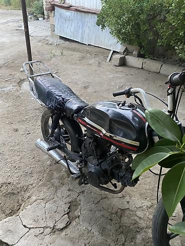 maşın disk: Satılır moped tipli motosiklet. Şəkillərdə göründüyü kimi qara rəngli — 4