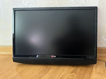 Пульты: Б/у Телевизор LG 24" HD (1366x768), Самовывоз