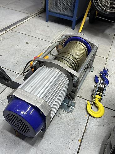 Другие инструменты: Электрическая канатная лебёдка Грузоподъёмность 2500кг Напряжения — 7