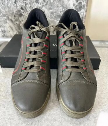 женские кроссовки летние купить: Iki cüt kişi idman ayaqqabısı 1) Qara/göy rəngli klassik sneaker -
