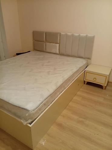 Yataq otağı dəstləri: Klassik üslubda mebel dəsti - Geniş qarderob: 6 qapılı, iki tam — 48