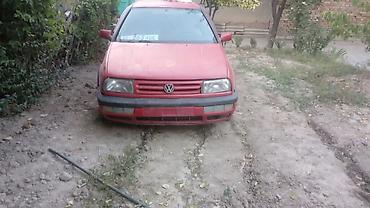салон машины: Volkswagen Vento: 1994 г., Седан — 1