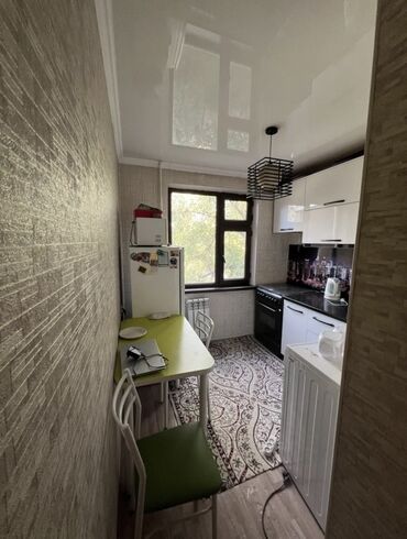 срочно в связи с переездом: 1 комната, 34 м², 104 серия, 3 этаж, Евроремонт