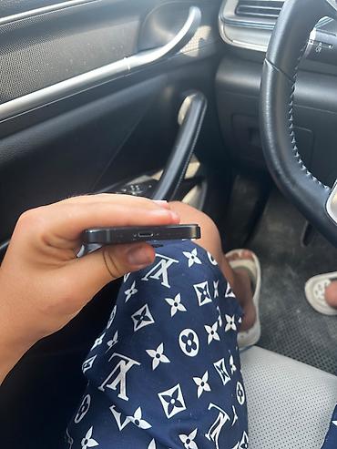 IPhone 13, 128 GB, Göy, Simsiz şarj, Face ID lalafo.az -da IPhone 13, 128 GB, Göy, Simsiz şarj, Face ID