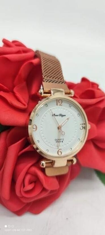 Ručni satovi: 1400din Prelep interesantan i praktican zenski sat sa kopcanjem na — 1