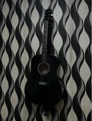 fly iq4511 tornado one octa: Akustik gitara 4/4 tam ölçü, çantası ilə bir yerdə