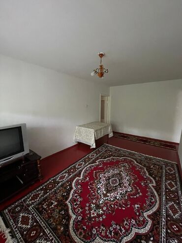 квартиру с мебелью: 2 комнаты, 52 м², Без мебели