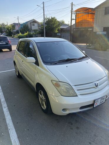 полик на камри: Toyota ist: 2002 г., 1.3 л, Автоматтык, Бензин
