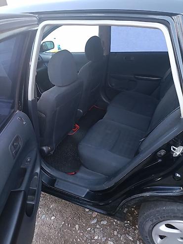 Транспорт: Honda Civic: 2001 г., 1.7 л, Механика, Бензин, Хэтчбэк — 4