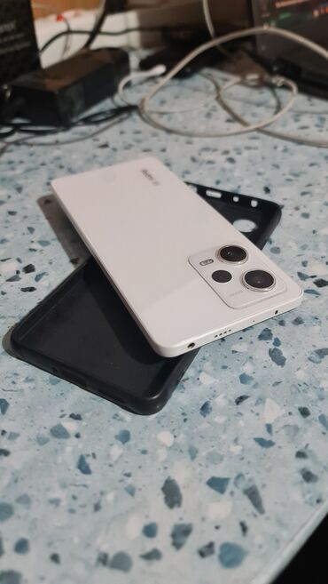 Redmi: Redmi, Redmi Note 12 Pro+ 5G, Б/у, 256 ГБ, цвет - Белый, 2 SIM