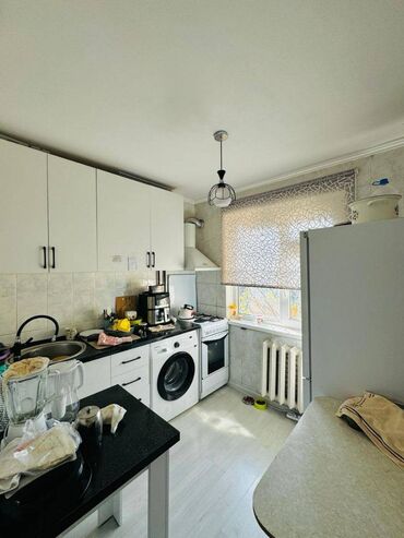 продаю дом на первой линии: 3 комнаты, 58 м², 104 серия, 4 этаж, Евроремонт