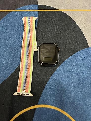 mate xs: Продаю 2 пары часов: 1. Часы Apple Watch 11 series 42 mm алюминиевые — 4