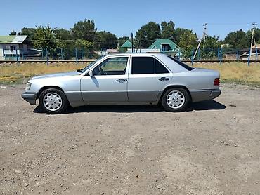 70 200: Mercedes-Benz E-Class: 1992 г., 2 л, Механика, Газ, Седан — 7