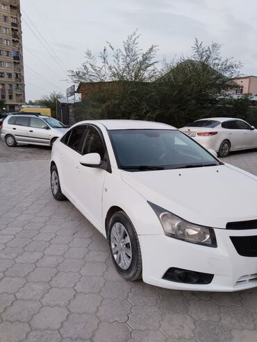 малометражки машины купить: Chevrolet Cruze: 2012 г., 1.6 л, Механика, Бензин, Седан