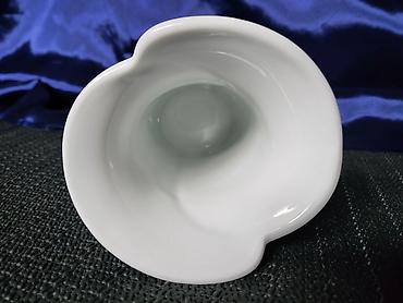 Vaze i saksije: Vaza nova 1950g+,rucni rad KPM porcelan Bavaria. Nova nemacka — 5
