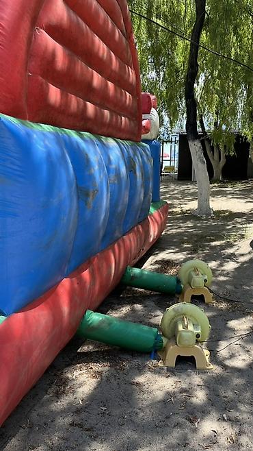 Оюн комплекстери: Надувной детский игровой комплекс с горкой и препятствиями - — 3