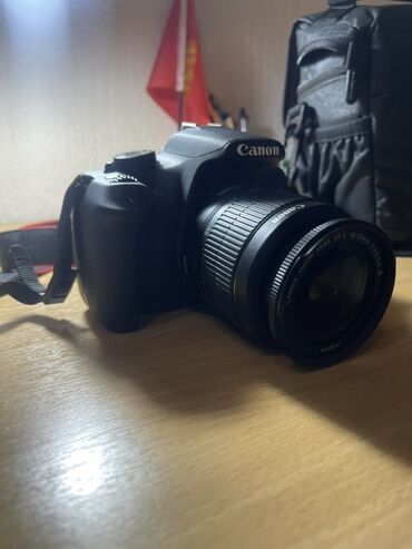 фотоаппарат зеркальный: Продаю Фотоаппарат Canon EOS 1200D черного цвета с объективом Canon