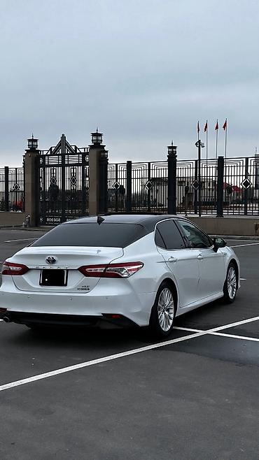 продам мот: Toyota Camry: 2020 г., 2.5 л, Автомат, Гибрид, Седан — 4