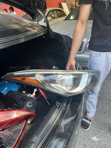 Salam 2014 elantra üçün fara stop satilir ikisi biryerde 180