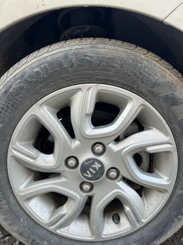 купить багажник на крышу автомобиля бу: Колеса в сборе 175 / 65 / R 14, Легковые, Литые, отверстий - 4