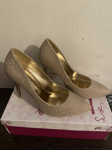 женские золотистые туфли: Туфли Размер: 36, цвет - Золотой