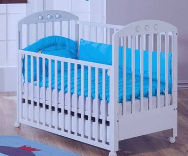 krevetac za bebe 5 u 1: Unisex, Upotrebljenо, bоја - Bela, Sa fiokama