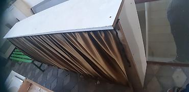 Офисная мебель на заказ: Ağ rəngli vitrin/recepsion masası - Material: laminat/LDSP taxta — 4