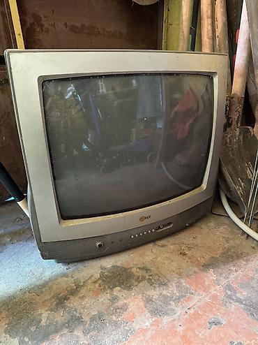Телевизор LG кинескопный (CRT), модель RT-20CA70W. Основные