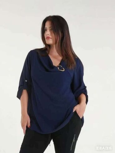 Košulje: Bluza 
2xl 3xl 
Cena2000 din 💫 — 8