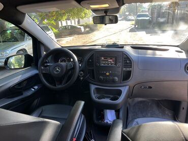 Mercedes-Benz: Mercedes-Benz V-Class: 2019 г., 2 л, Автомат, Бензин, Бус