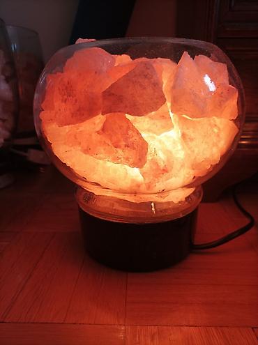 Stilske lampe: Eксклузивне, ручно рађене и уникатне лампе од хималајске соли — 1