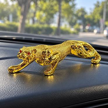 toy dekor: Avtomobil paneli üçün dekorativ bəbir fiquru — qızılı Qızılı rəngli — 2