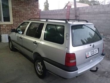 Volkswagen: Volkswagen Golf Variant: 1993 г.