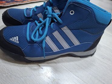 Women's Sneakers and athletic shoes: Adidas, 39 — 6