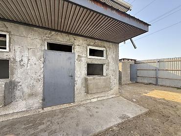 пустой участок бишкек: 400 м², With parking, Другой тип здания — 10