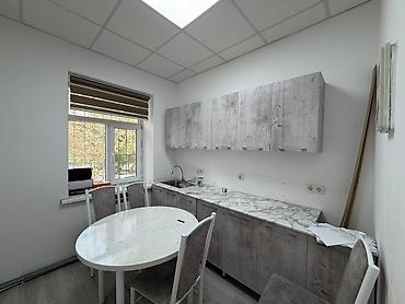 Кыймылсыз мүлк: Ижарага Кеңсе бөлмөсү: 181 м² — 7