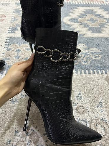 Botinka və botilyonlar: Ölçü: 38, rəng - Qara, Yeni — 2