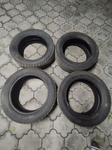 Шины: Шины 225 / 55 / R 18, Зима, Б/у, Комплект, Bridgestone