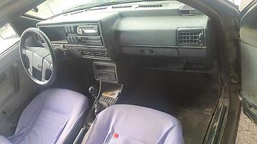 Volkswagen: Volkswagen Golf: 1987 г., 1.8 л, Механика, Бензин, Хэтчбэк — 5