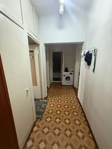 срочно продаю в связи с переездом: 2 комнаты, Собственник