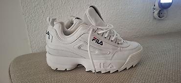 gležnjače ravne: Fila Disruptor Low WMN patike – bele - Model: Disruptor Low WMN — 2