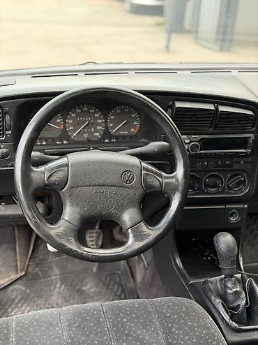 Volkswagen: Volkswagen Passat: 1995 г., 1.8 л, Механика, Бензин, Универсал — 8