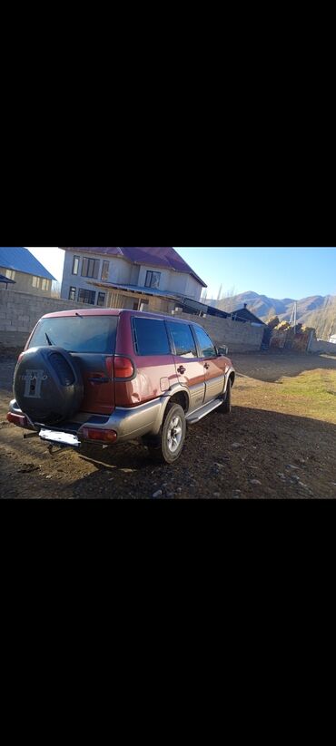 hero 4: Nissan Terrano II: 2001 г., 2.4 л, Механика, Бензин, Внедорожник